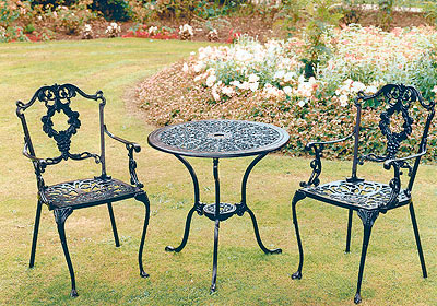 Grape Carver Chair